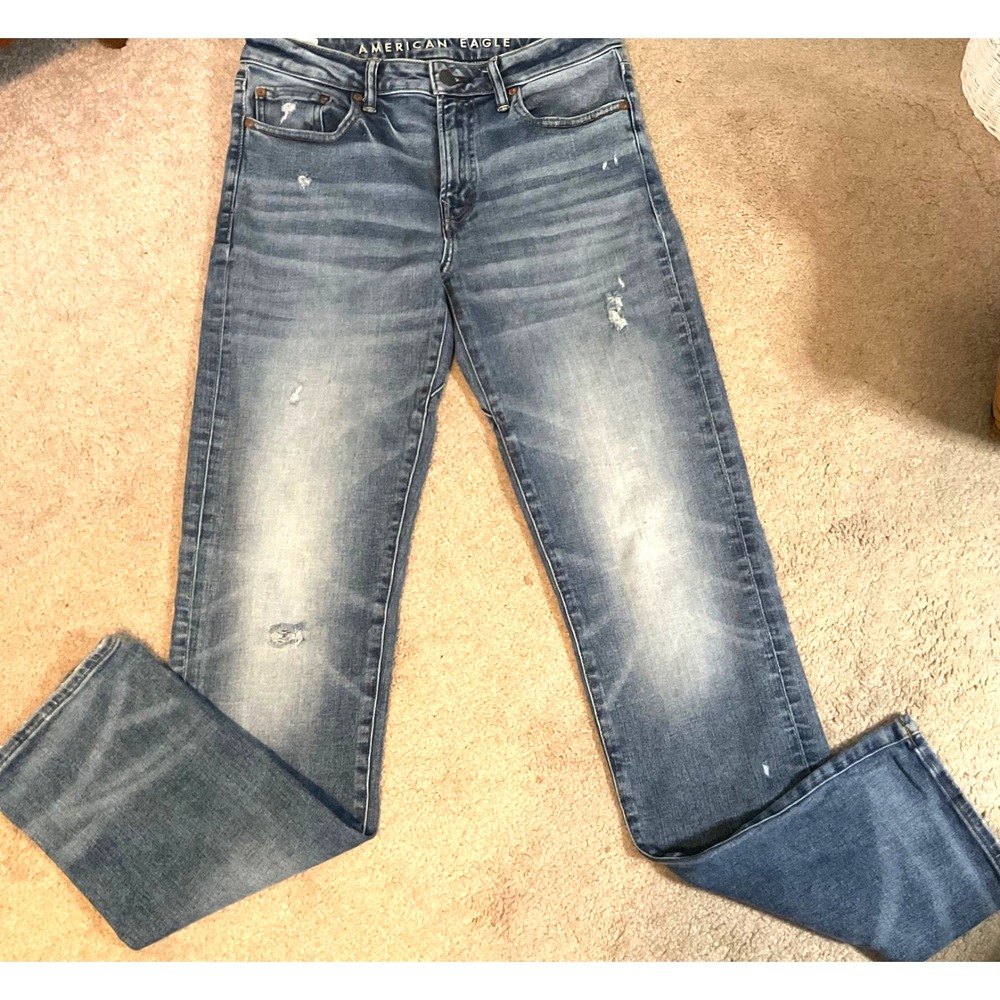 Mens AMERICAN EAGLE AIR FLEX+ 30 x 36" Tall DISTRESSED BLUE STRAIGHT LEG JEANS